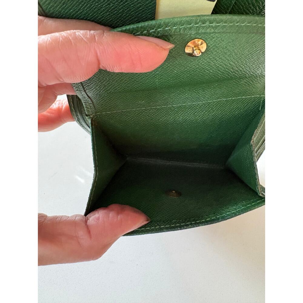 Louis Vuitton Green Epi Leather Bi-fold Snap Wallet - Picture 2 of 8